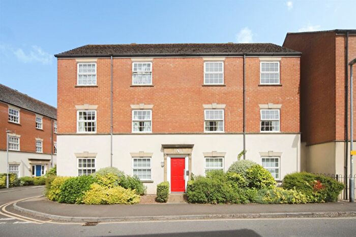 1 Bedroom Flat For Sale In Gatehouse Court, Taunton, TA1