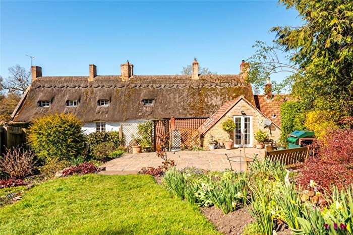 4 Bedroom Cottage For Sale In Main Street, Denton, Northamptonshire, NN7