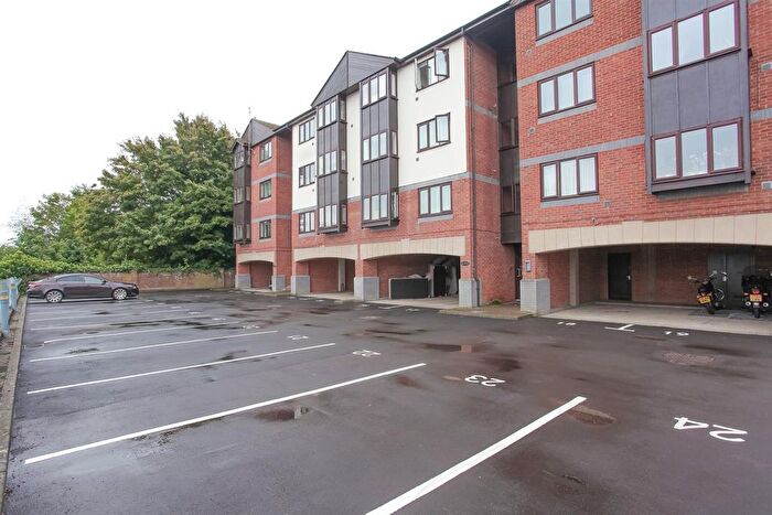 1 Bedroom Flat For Sale In Britannia Road, Banbury, OX16