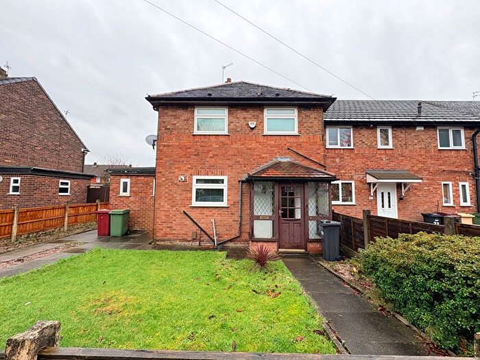 3 Bedroom Terraced House For Sale In Downham Avenue, Bolton, BL2