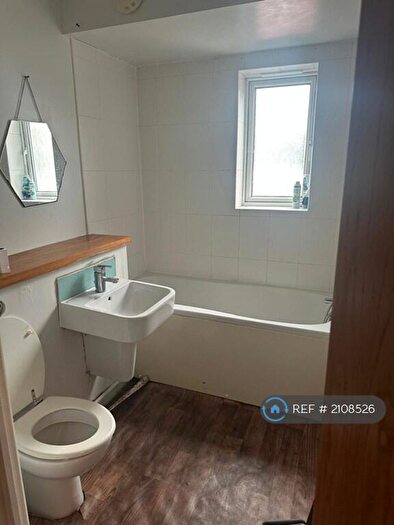 2 Bedroom Flat To Rent In Wicks Place, Chelmsford, CM1