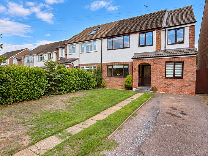 4 Bedroom Semi-Detached House For Sale In Braunston Lane, Staverton, Daventry, NN11