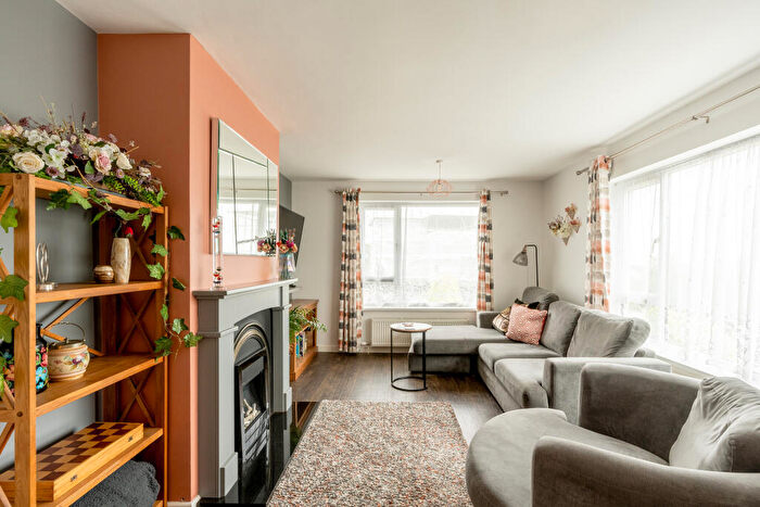 3 Bedroom Bungalow For Sale In Combe Avenue, Portishead, BS20