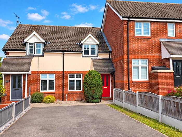 2 Bedroom Terraced House To Rent In Swallow Close, Rayleigh, Essex, SS6