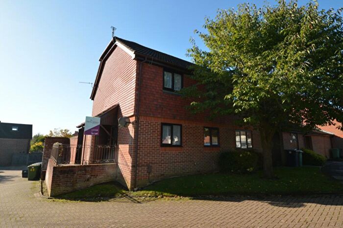 1 Bedroom Terraced House To Rent In Sandringham Road, Petersfield, GU32