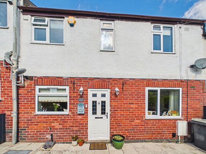 3 Bedroom Terraced House For Sale In Snowfield View, Wirksworth, DE4