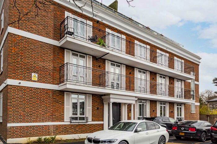 1 Bedroom Flat To Rent In The Grove, Isleworth TW7