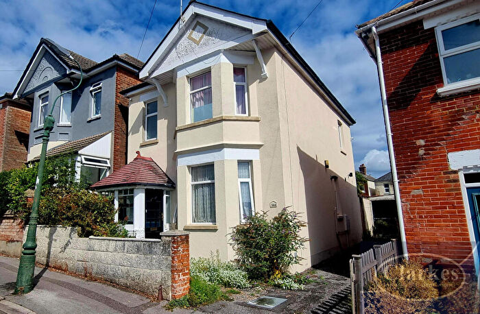 3 Bedroom Detached House For Sale In Markham Road, Charminster, Dorset, BH9