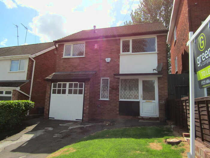 3 Bedroom Detached House To Rent In Beacon Road, Great Barr, Birmingham, B43