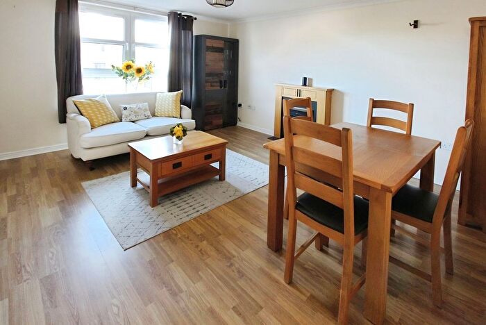 2 Bedroom Flat To Rent In Loaning Mills, Edinburgh, EH7
