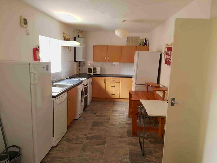 5 Bedroom Semi-Detached House To Rent In A Oxford Street, Leamington Spa, CV32