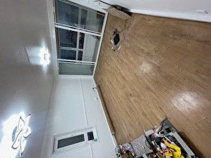 2 Bedroom Flat To Rent In Elliston House, Wellington Street, London, SE18