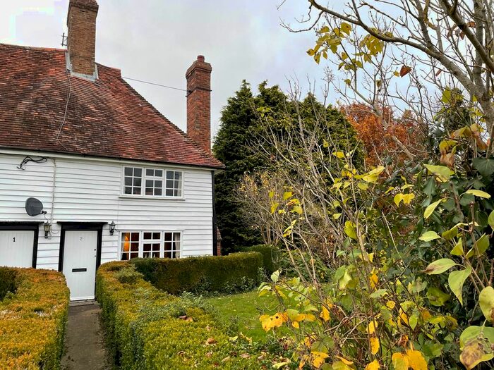 2 Bedroom Cottage For Sale In Battle Lane, Marden, Tonbridge TN12
