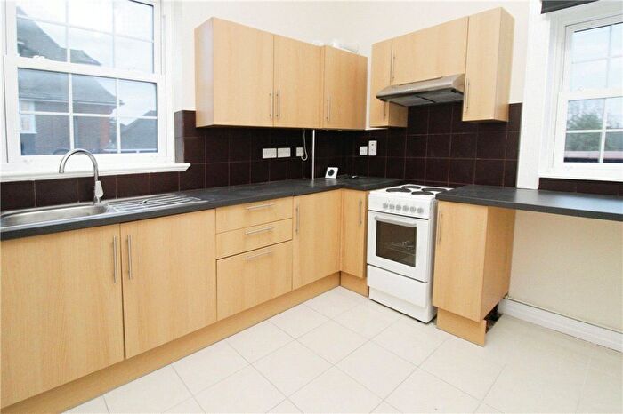 2 Bedroom Maisonette To Rent In High Street, West Wickham, BR4