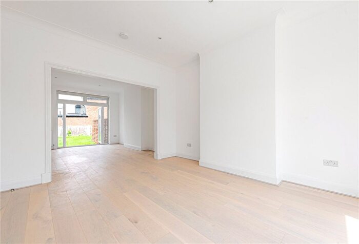 4 Bedroom Semi-Detached House To Rent In Hardinge Road, London, NW10