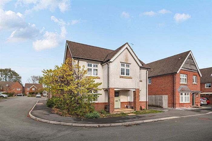 4 Bedroom Detached House For Sale In Rowan Drive, Devizes, SN10