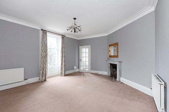 2 Bedroom Flat To Rent In Learmonth Terrace, Stockbridge, Edinburgh, EH4