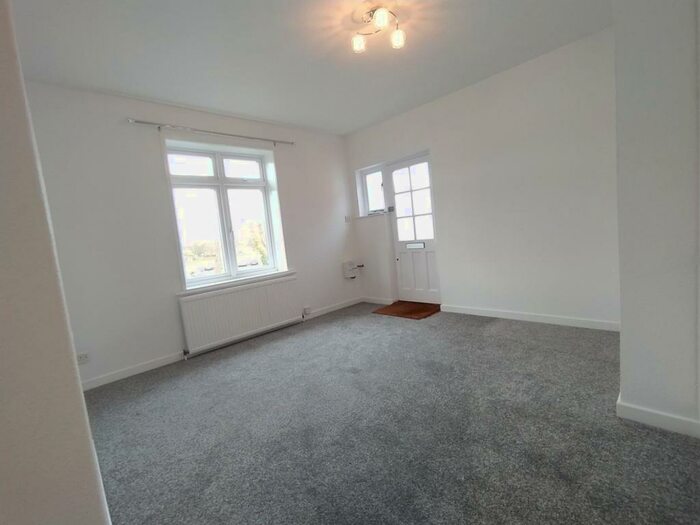 1 Bedroom Flat To Rent In Melbourne Street, Bratton, Westbury, BA13