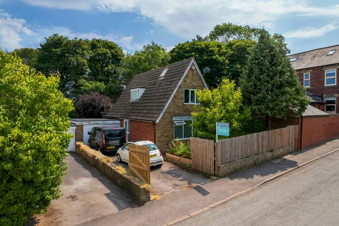 4 Bedroom Detached House For Sale In Long Lane, Clayton West, HD8