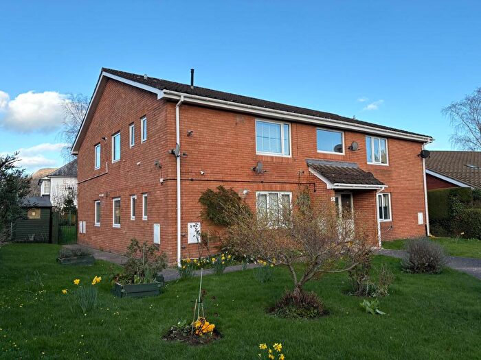 1 Bedroom Flat To Rent In The Pines, Mardy, NP7