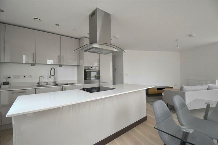 2 Bedroom Apartment To Rent In Station Square, Cambridge, CB1