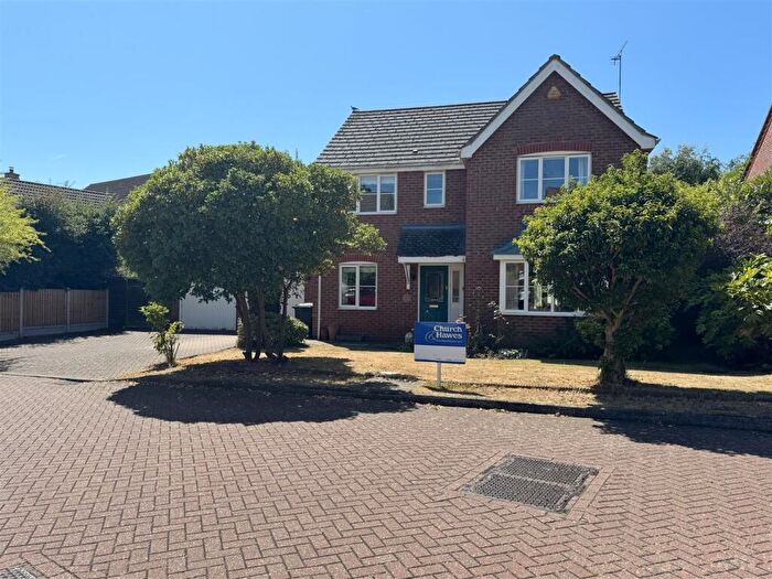 4 Bedroom Detached House For Sale In Roman Way, Burnham-On-Crouch, CM0