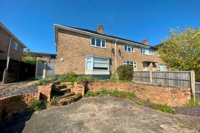 3 Bedroom Semi-Detached House To Rent In Pinewood Gardens, Nottingham, NG11