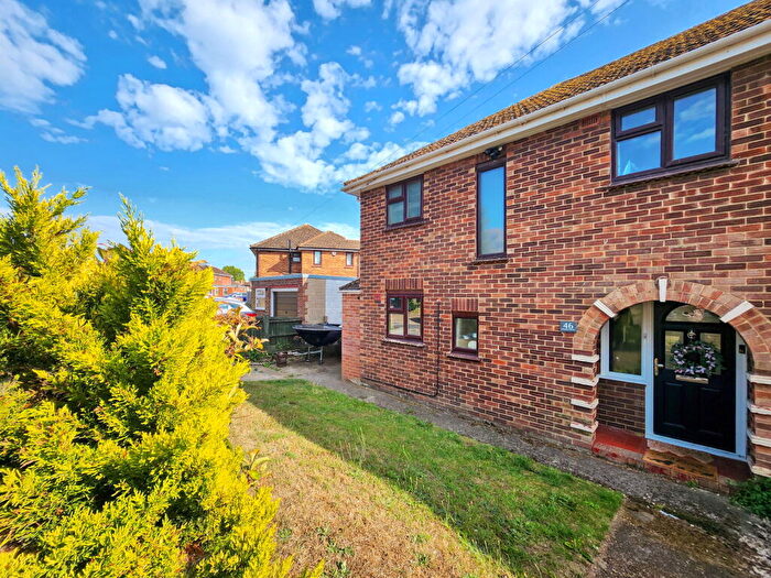 3 Bedroom Semi-Detached House For Sale In Helvellyn Avenue, Ramsgate, CT11