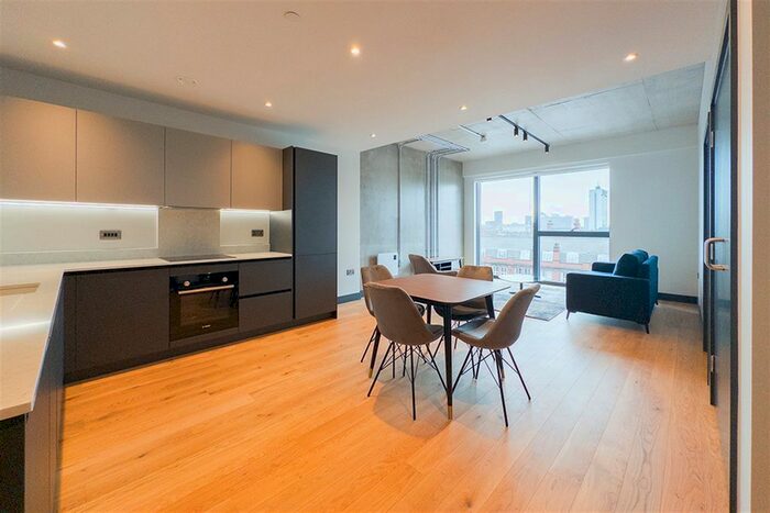 2 Bedroom Flat To Rent In Addington Street, Manchester, M4