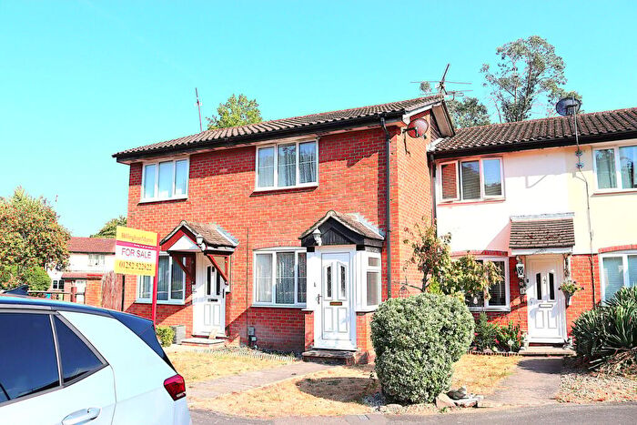 2 Bedroom Terraced House For Sale In Nightingale Close, Farnborough, GU14