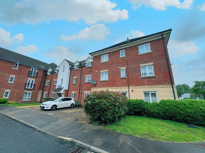 2 Bedroom Flat To Rent In Bridge Farm Close, Mildenhall, Bury St. Edmunds, IP28