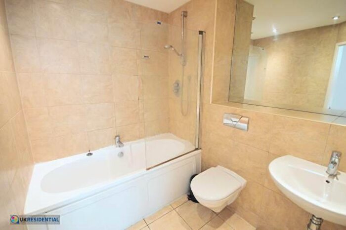 1 Bedroom Flat To Rent In West Street, Sheffield, South Yorkshire, Uk, S1