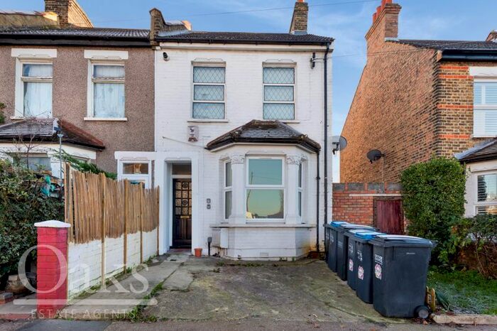 2 Bedroom Flat To Rent In Northwood Road, Thornton Heath, CR7