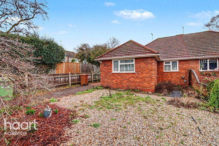 2 Bedroom Semi-Detached Bungalow For Sale In Lilburne Avenue, Norwich, NR3
