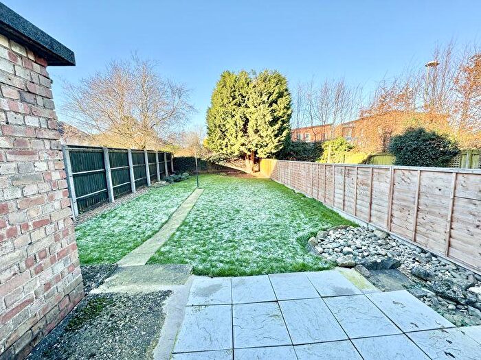 2 Bedroom Semi-Detached House For Sale In Park Avenue, Louth, LN11