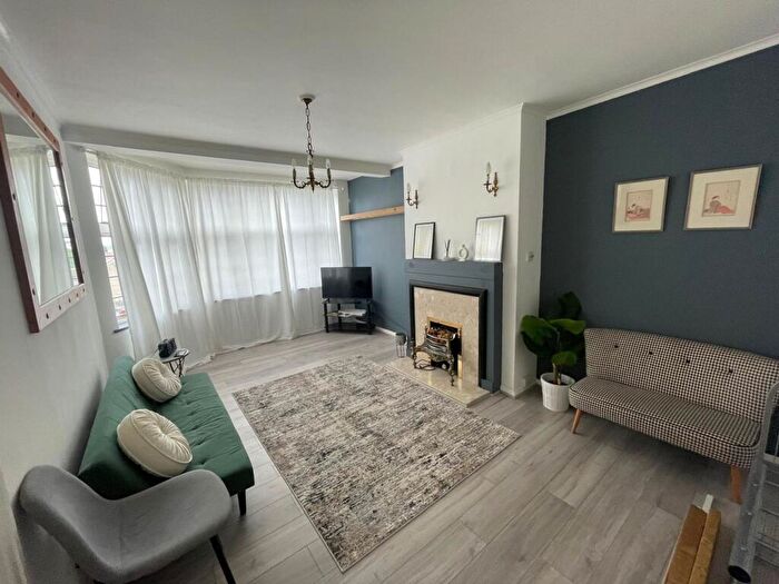 1 Bedroom Flat To Rent In Addiscombe Road, Croydon, CR0