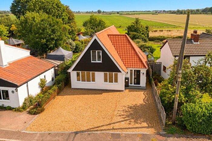 4 Bedroom Detached House For Sale In The Common, Freethorpe, Norwich, NR13