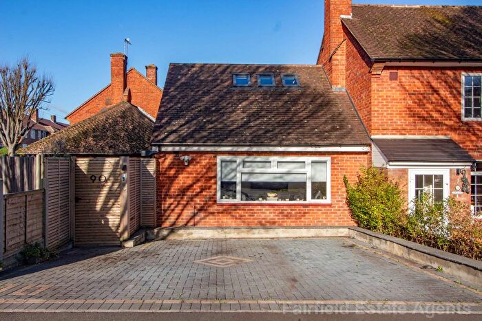 2 Bedroom Bungalow For Sale In Oxhey Drive, South Oxhey, WD19