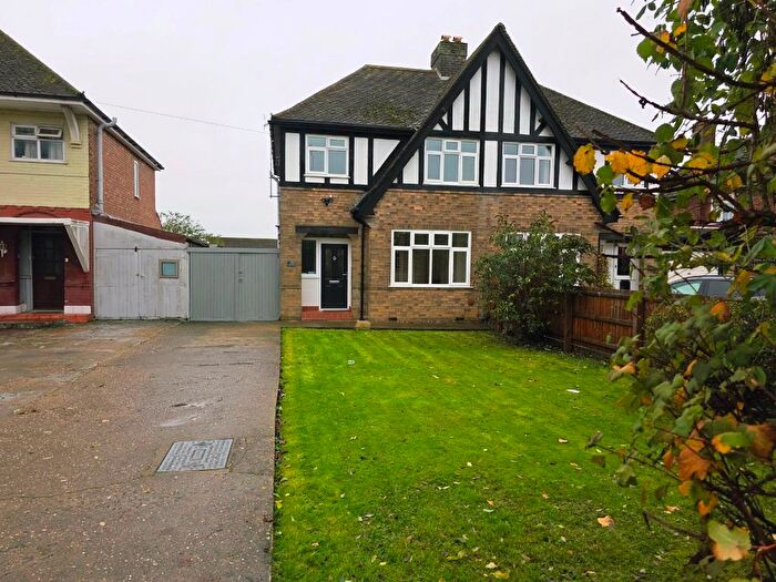 3 Bedroom Semi-Detached House To Rent In Newark Avenue, Peterborough, PE1