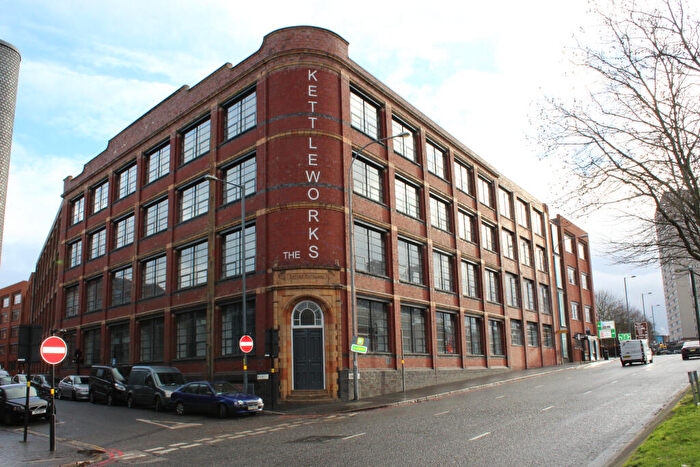 2 Bedroom Flat To Rent In Kettleworks, Pope Street, Birmingham, West Midlands, B1