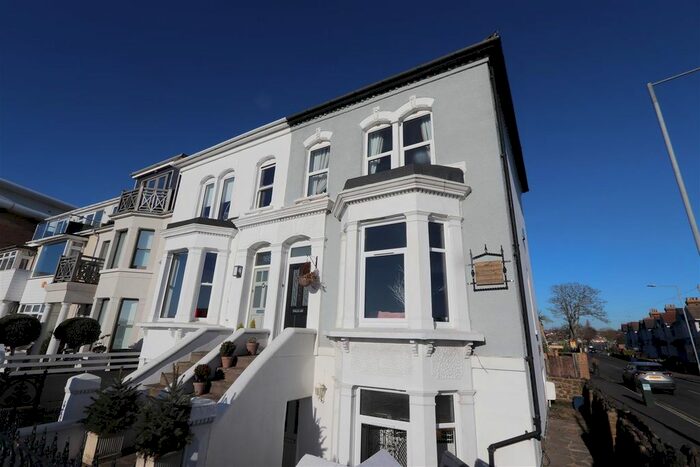 1 Bedroom Flat To Rent In Eastern Esplanade, Southend-On-Sea, SS1