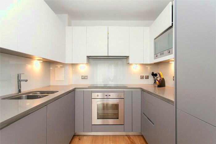 1 Bedroom Flat For Sale In Fusion Court, E1