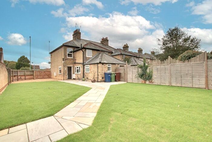 3 Bedroom End Of Terrace House To Rent In New Road, Chatteris, PE16