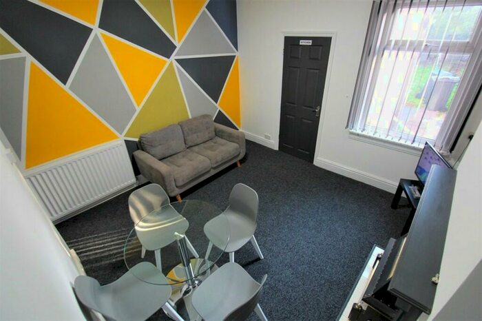 2 Bedroom Terraced House To Rent In Milner Road, Selly Park - Student Property, B29