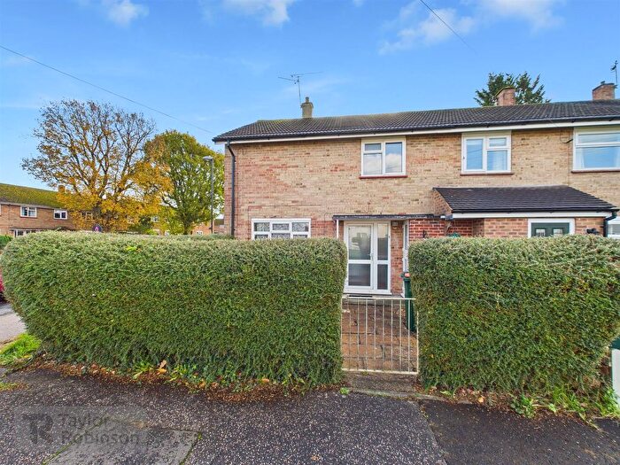 3 Bedroom End Terrace House For Sale In Langley Green, Crawley, RH11