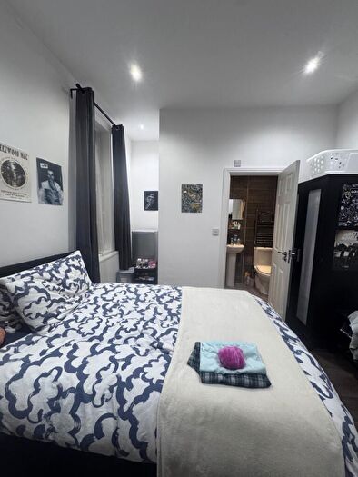 6 Bedroom Town House To Rent In Skipworth St, LE2