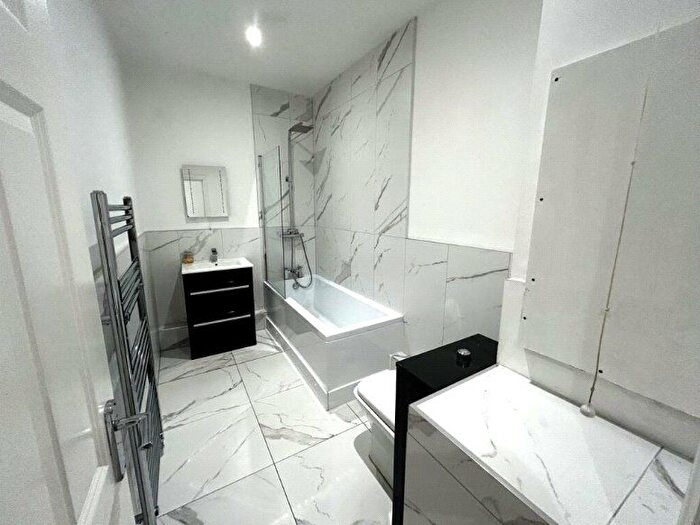 1 Bedroom Property To Rent In Clack Street, London, SE16