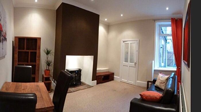 2 Bedroom Flat To Rent In Simonside Terrace, Newcastle Upon Tyne, Tyne And Wear, NE6