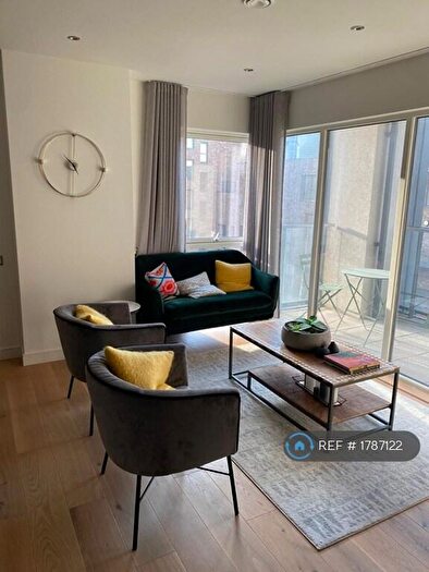 2 Bedroom Flat To Rent In Lotus House, London, E14