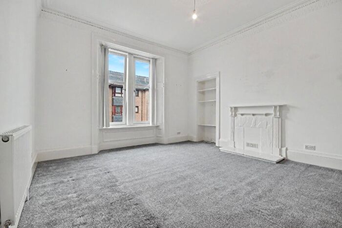 2 Bedroom Flat To Rent In Ardgowan Street, Inverclyde, Greenock, PA16